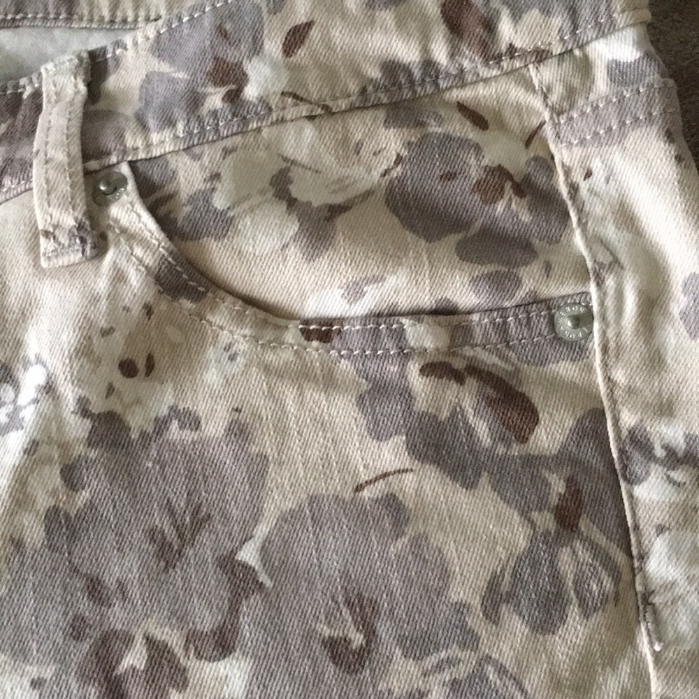Flower jeans - Picture 2 of 4